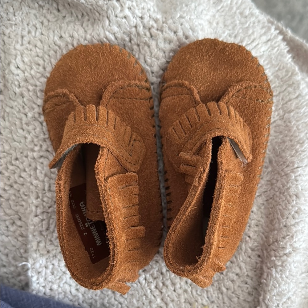 Minnetonka Brown Suede Kids Moccasins